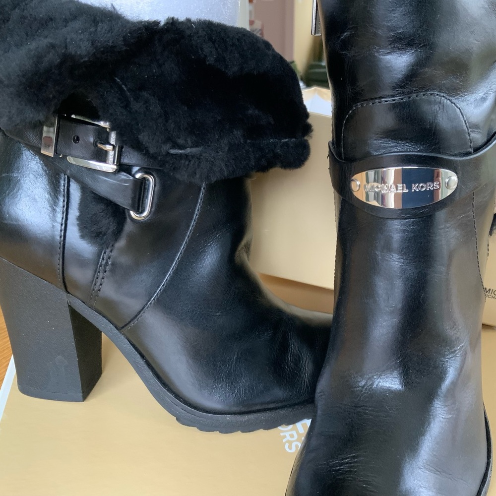 Michael Kors Booties - leather - black - size 7 - Picture 5 of 6